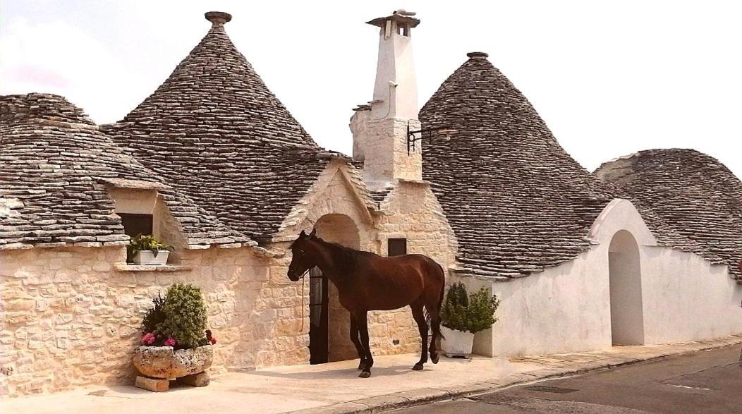 Trulli Resort Dimore Storiche อัลเบโรเบลโล ภายนอก รูปภาพ